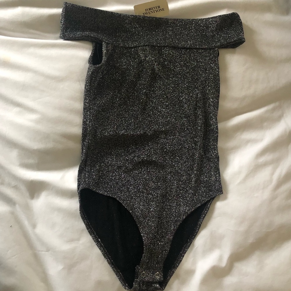 NWT Glitter Off the Shoulder Forever 21 Bodysuit. Medium.